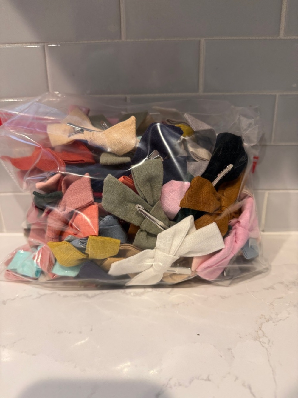 Assorted Fabric Bow Hair Clips - Multicolor Pack 3inch bows (77 hair clips)